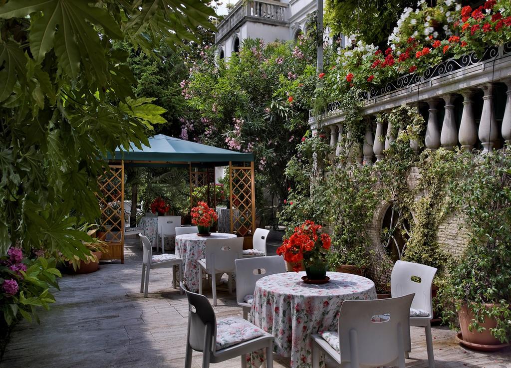 Hotel Biasutti Lido di Venezia Ngoại thất bức ảnh